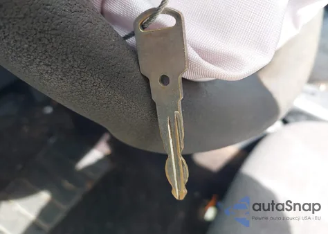 2001 Chevrolet Cavalier из США, поврежденный, VIN 1G1JC524X17419662